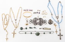 A mixed group of costume jewellery and items of interest,