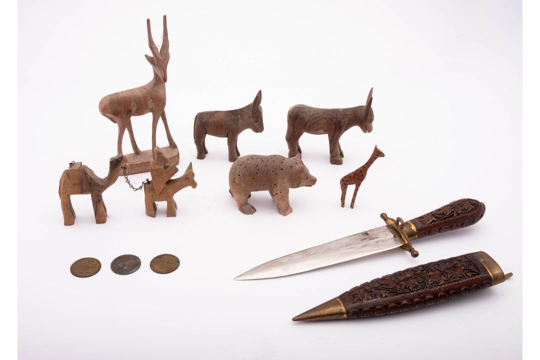 An early 20th Century leather correspond - Image 1 of 3