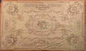 A contemporary style flatweave carpet, t