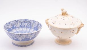 An ElkinKnight & Bridgwood footed bowl t