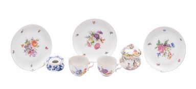 A small mixed lot of Continental porcela