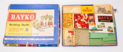 Four Bayko Building sets. Including nos.
