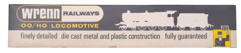 A Wren OO/HO BR 2-8-0 Class 8F 48073 steam locomotive and tender.