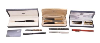 A cased Parker Pen set.