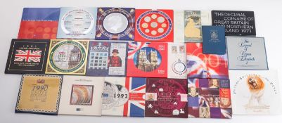Large quantity of world and GB coinage etc.
