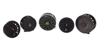 Five Shakespeare fly fishing reels. Including 3' and 4' examples with nos. 2533 and 2755 etc.