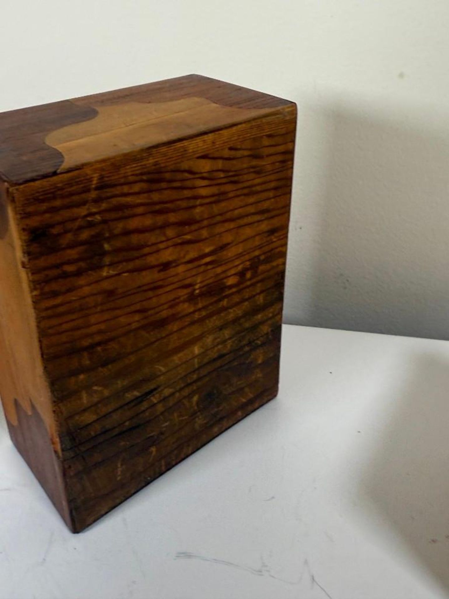 A Collection of Decorative Trinket Boxes - Image 12 of 28