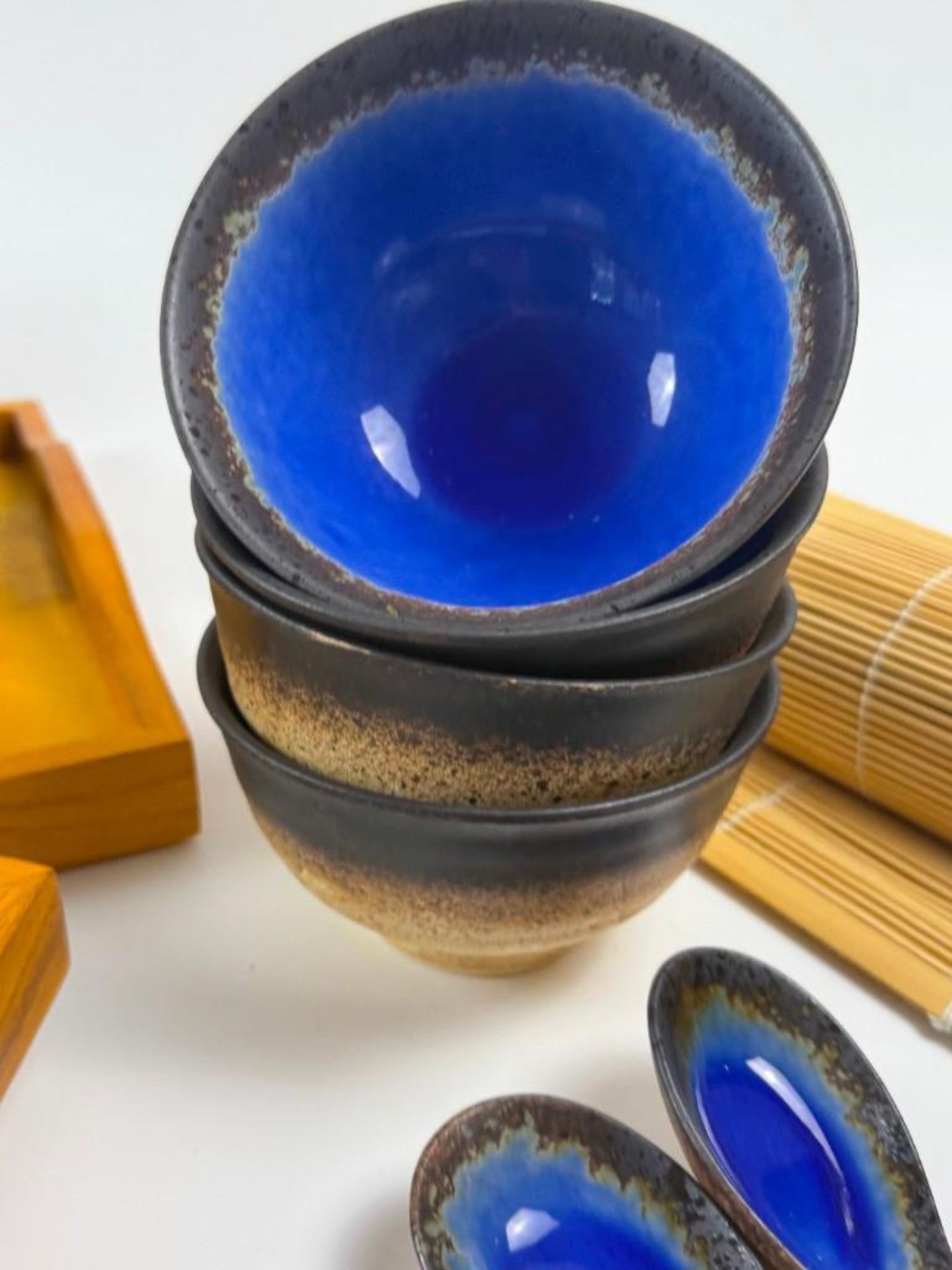 A Collection of Japanese Sushi Serving Pieces - Image 5 of 11