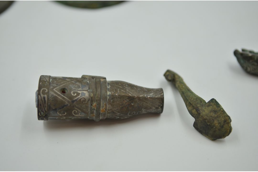 Two Bronze Mirrors and Four Bronze Fittings. Han or Later. - Image 5 of 5