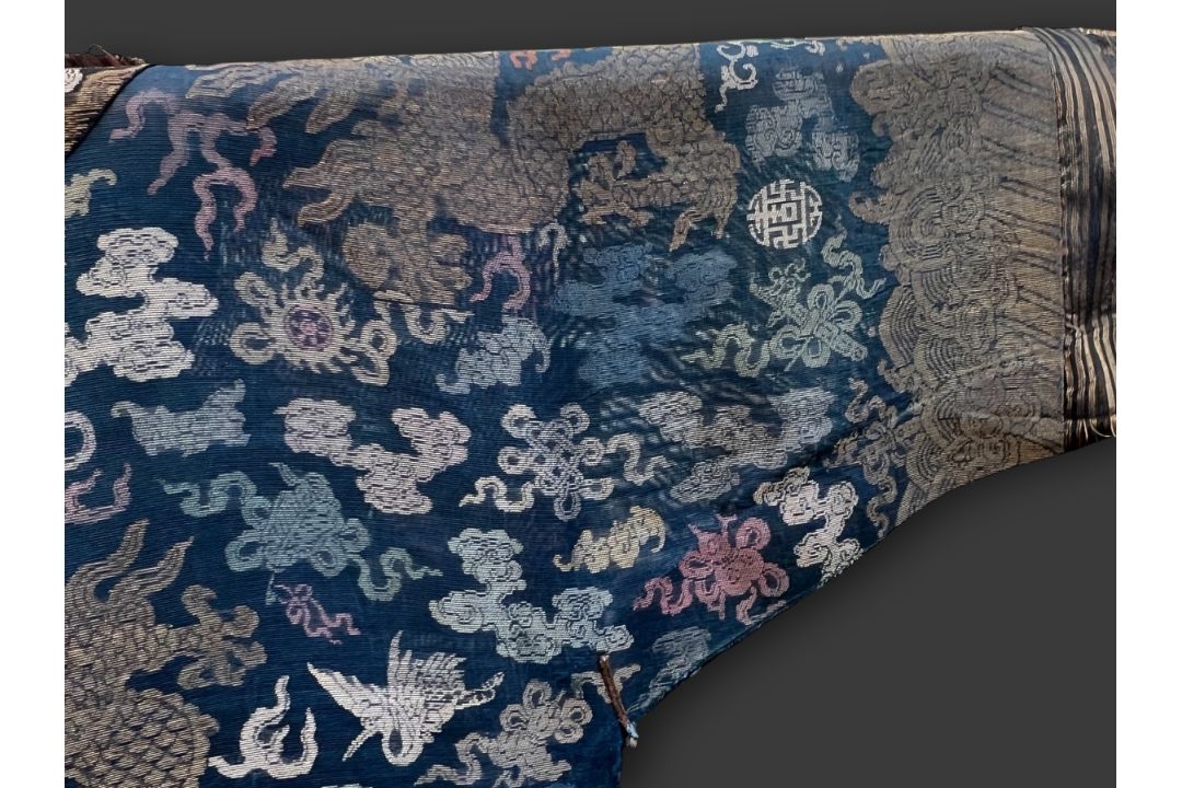 A Blue Silk Gauze Dragon Robe, 19th century - Image 9 of 18