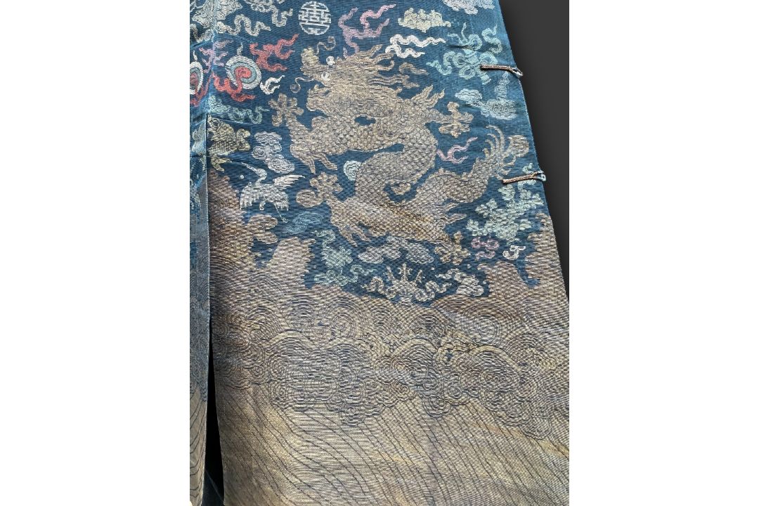 A Blue Silk Gauze Dragon Robe, 19th century - Image 14 of 18