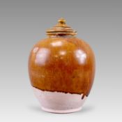An Amber-glazed Jar and Cover, Tang dynasty