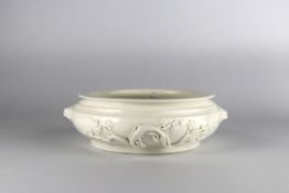 A Large Dehua Incense Burner, gui, 18th century,