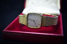 OMEGA De Ville QUARTZ 1365 Vintage Gold Plated WRISTWATCH WITH BOX