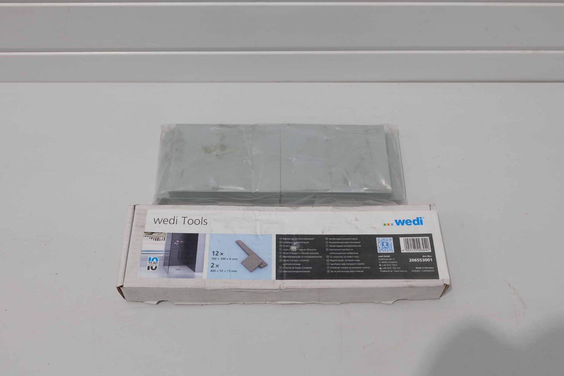 Wedi Tools Fixing Set & Spares. Designed to Help Hold the Weight of Larger Objects Like Shelves