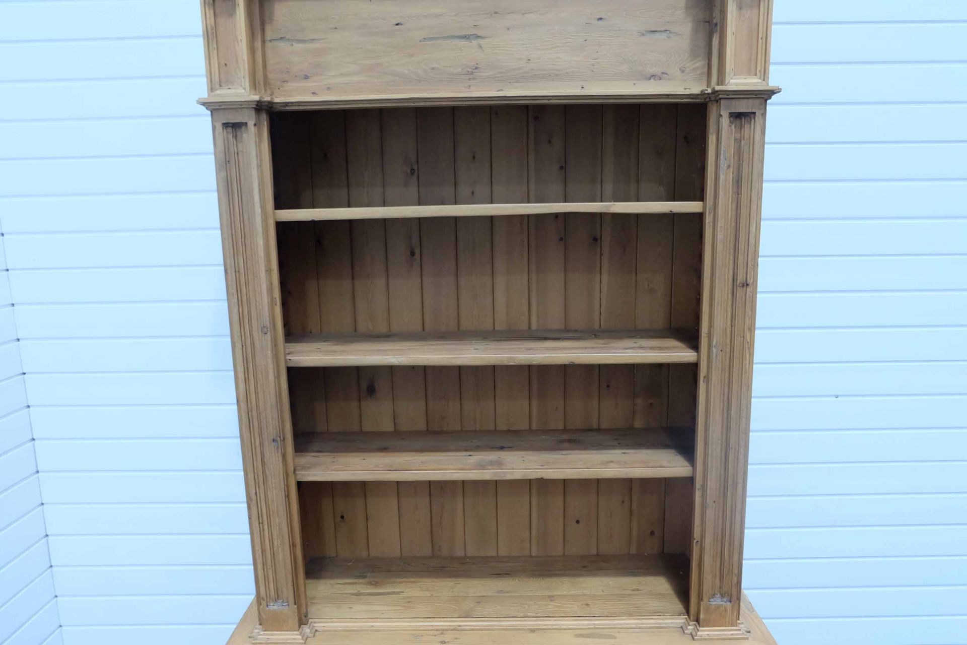2 Piece Pine Dresser With 2 Lockable Doors and 3 Adjustable Shelves. - Image 5 of 7