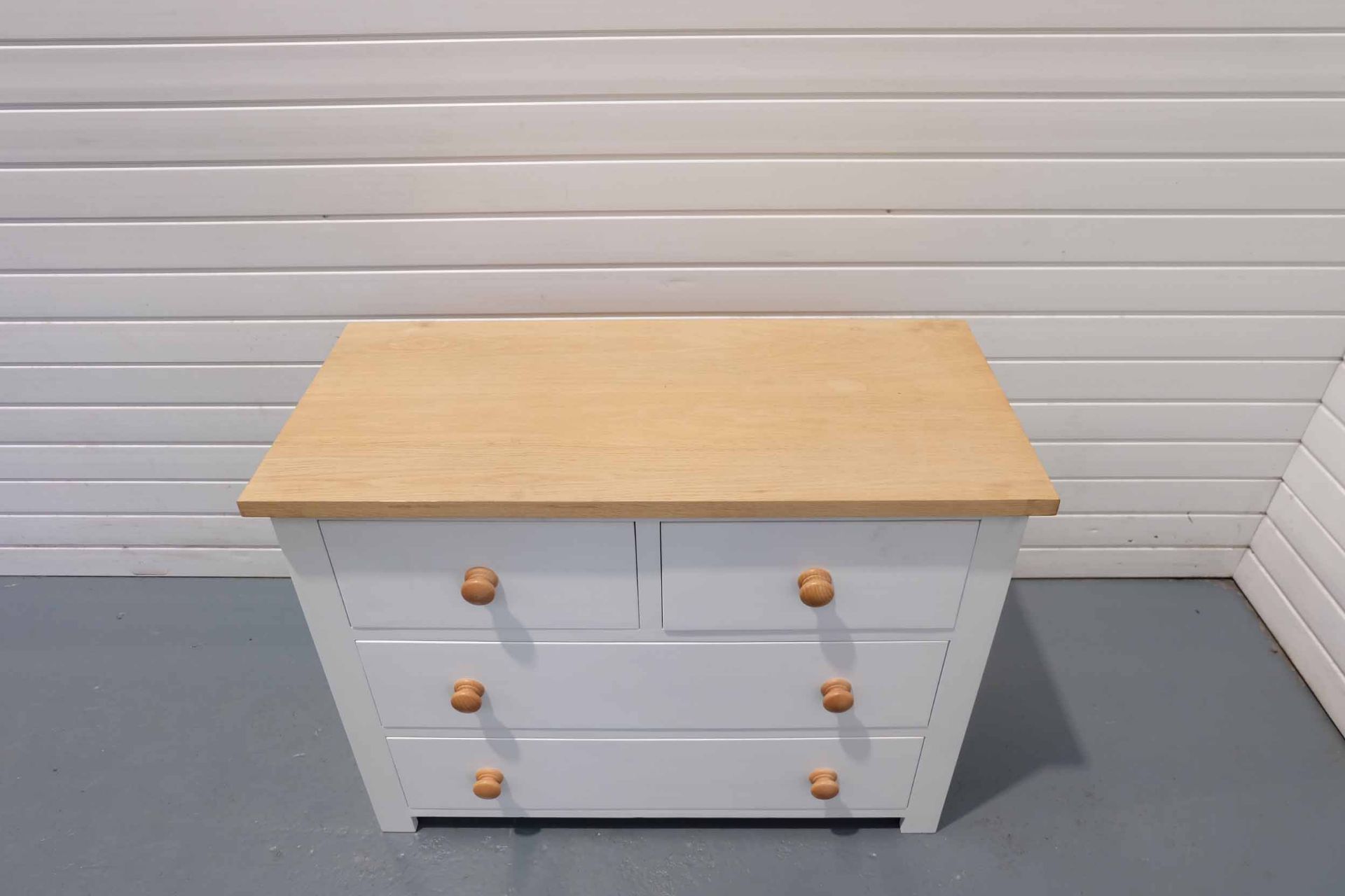 2 Over 2 Solid Wood Drawer Unit in White With Oak Top. - Image 2 of 6