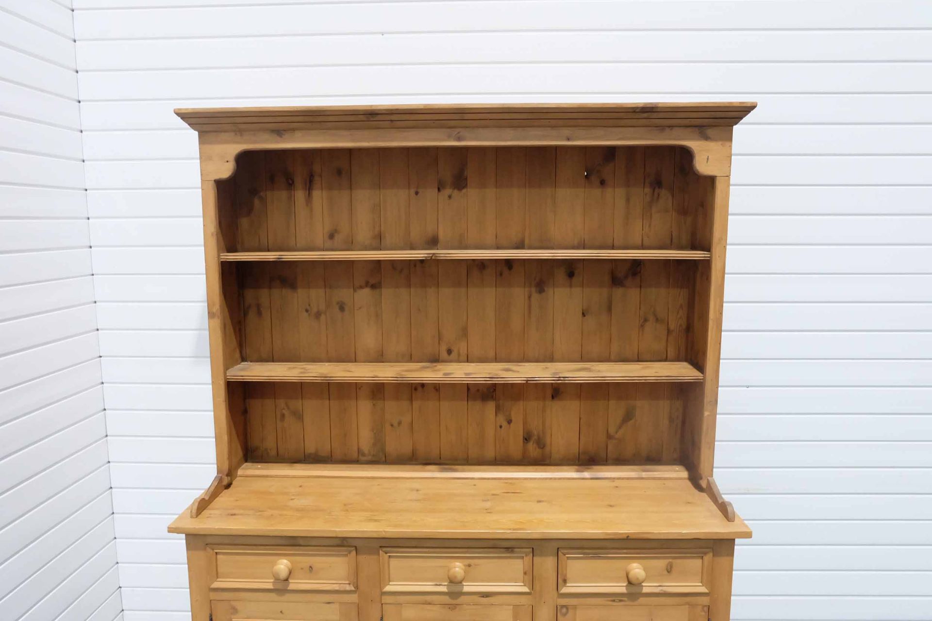 2 Piece Pine Dresser. 2 Shelves in Top Cabinet. 3 Drawers and 3 Doors in Bottom Cabinet. - Image 4 of 9