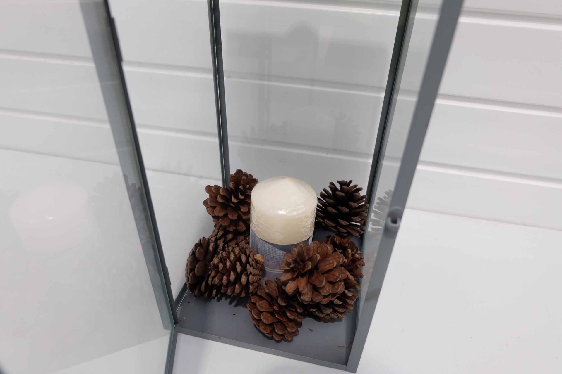 Grey Lantern Candle Holder With Leather Handle and Wooden Top. - Image 6 of 6