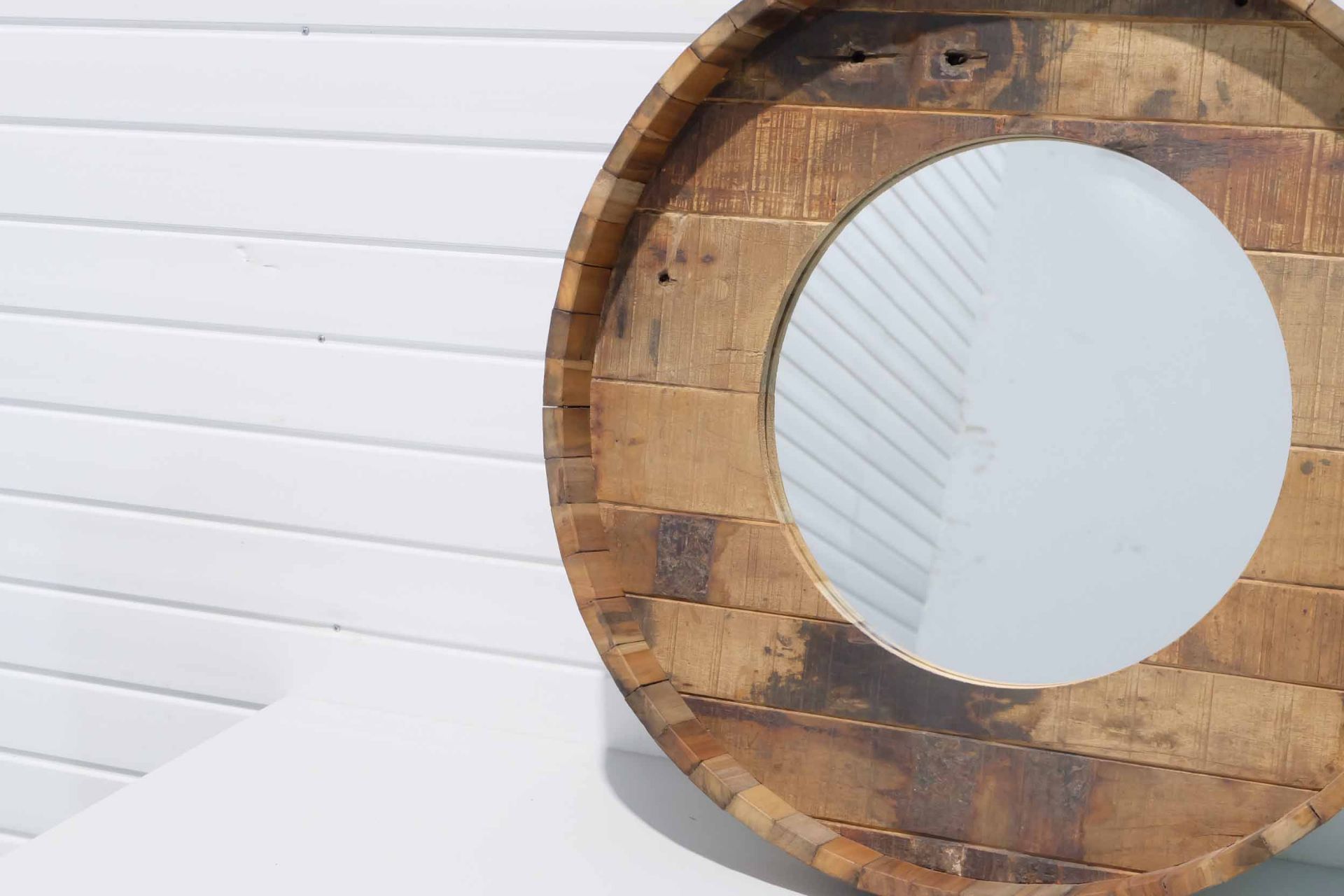 Round Driftwood Framed Mirror. - Image 2 of 3