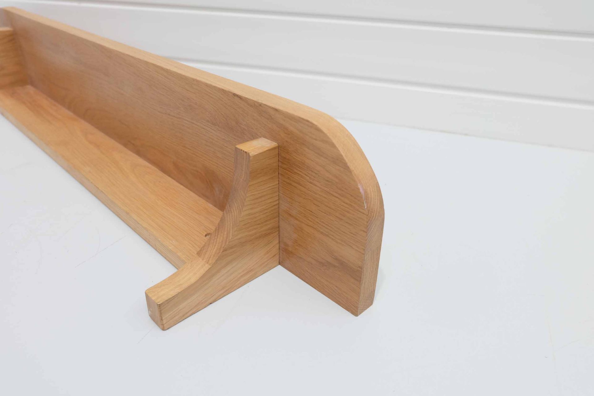 Oak Shelf With Curved Corners. - Image 5 of 5