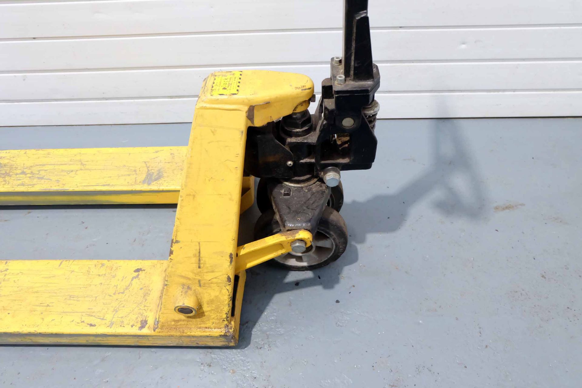 Jack Pallet Truck. Length of Forks 1150mm. Width of Forks 520mm. - Image 3 of 4
