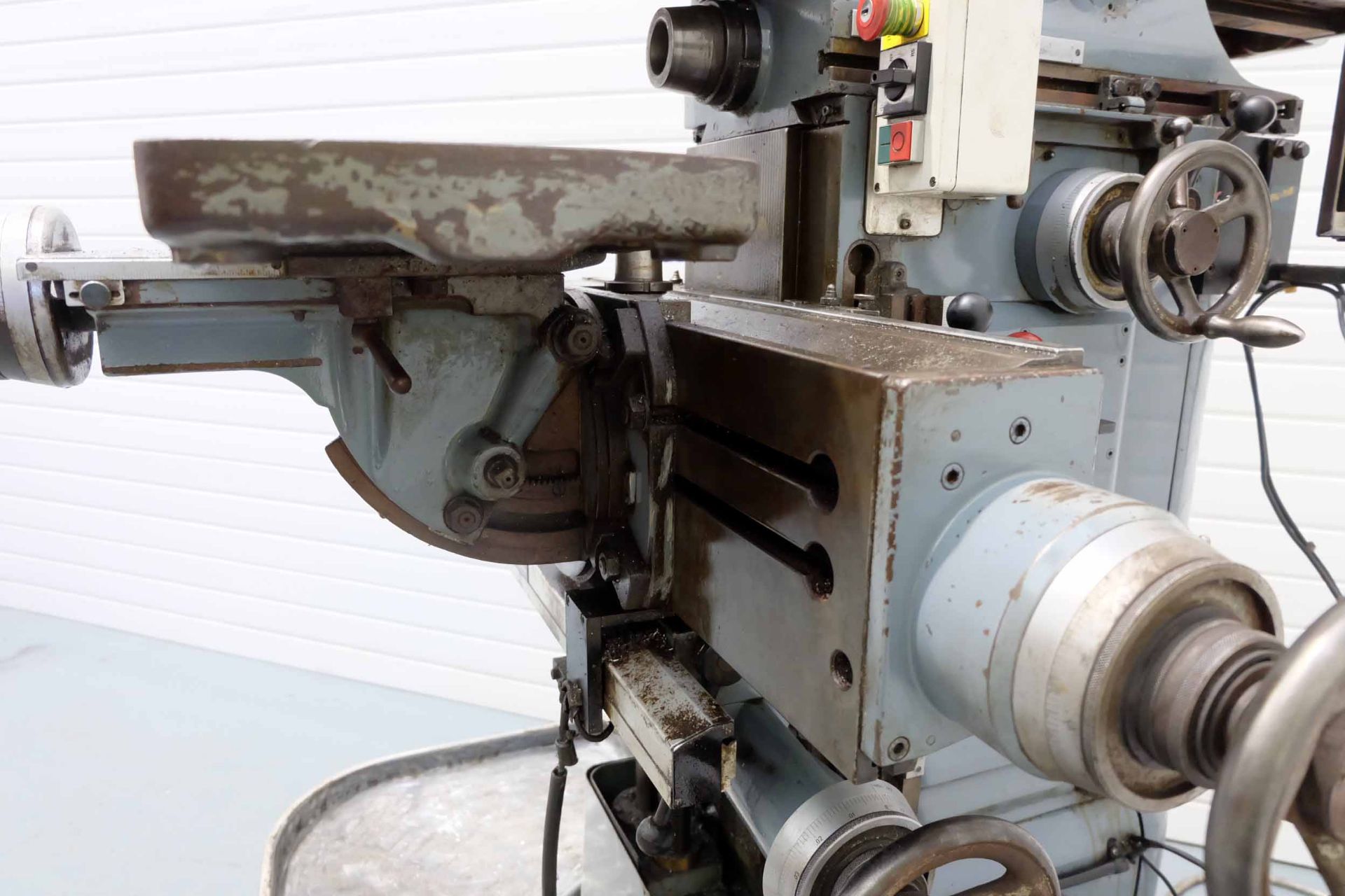 Thiel Duplex 158 Precision Milling Machine. Feeds to All Axis. Spindle Speeds 60 - 1800rpm. Table Si - Image 7 of 18