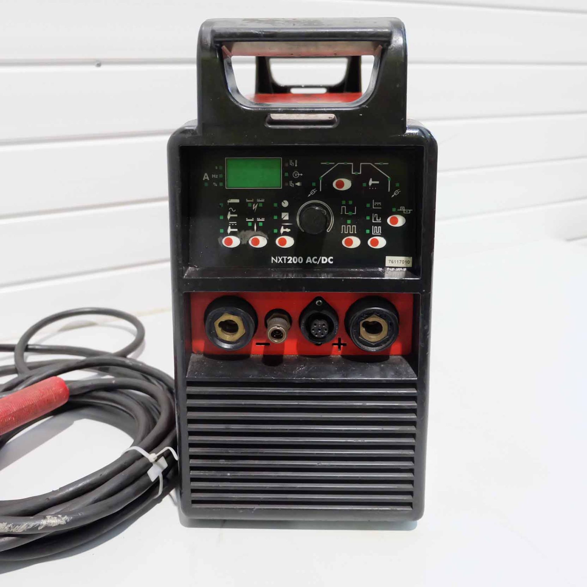 X Nexus NXT 200 AC/DC Tig Welder For Stainless, Steel & Aluminium. Current Range 7 - 200 Amp. Input: - Image 3 of 7