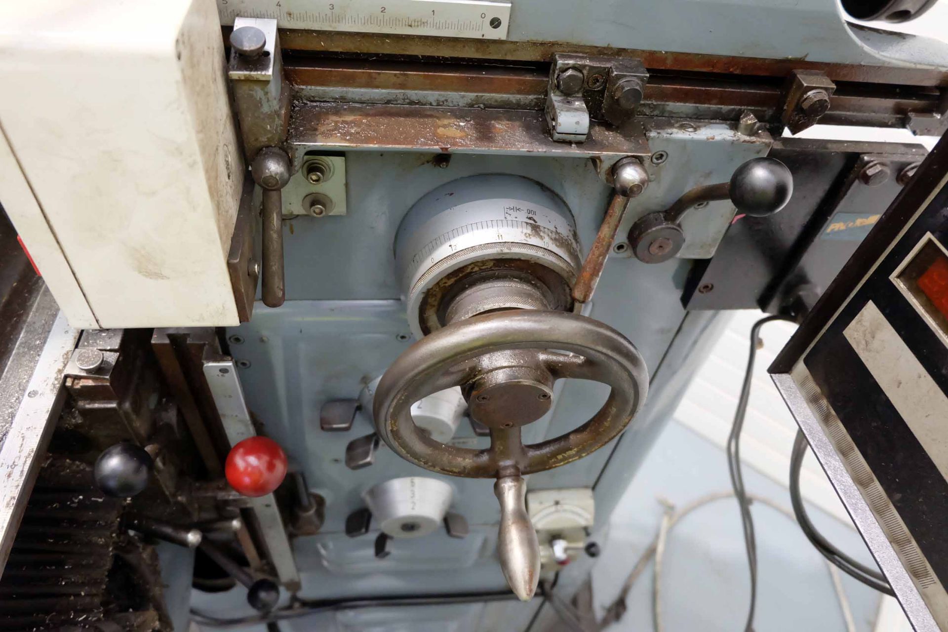 Thiel Duplex 158 Precision Milling Machine. Feeds to All Axis. Spindle Speeds 60 - 1800rpm. Table Si - Image 12 of 18
