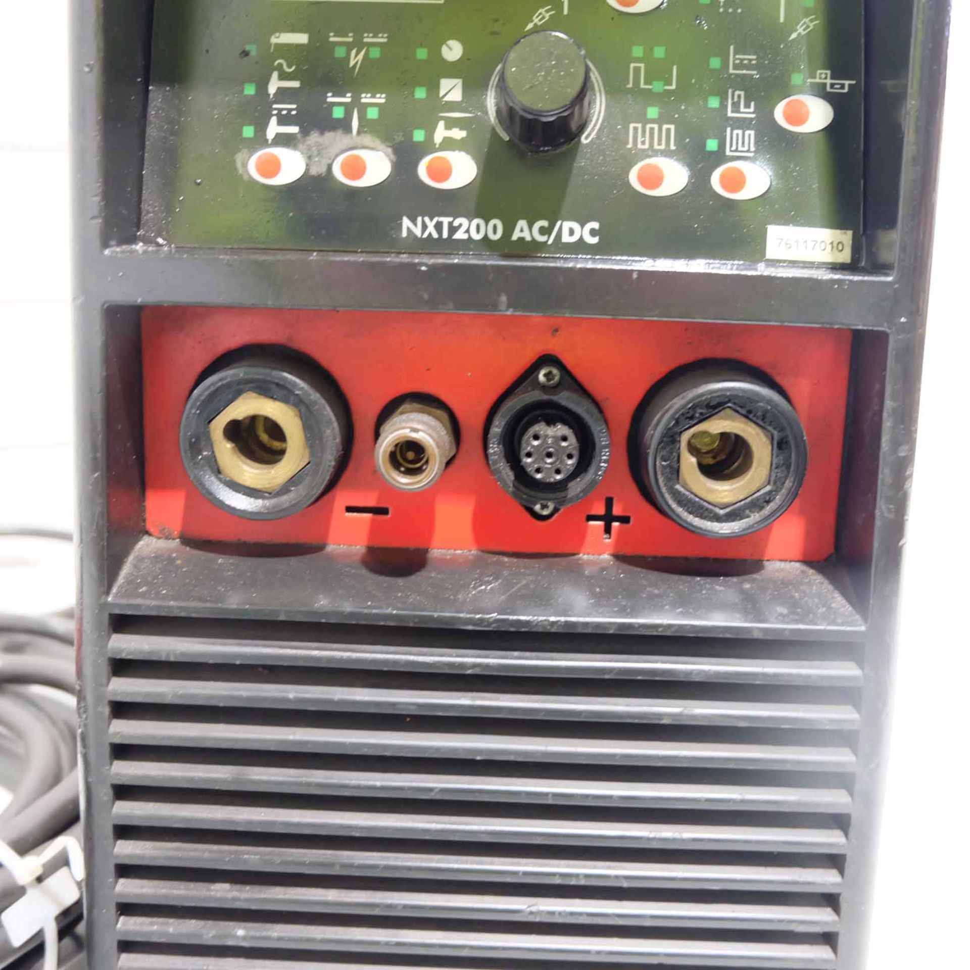 X Nexus NXT 200 AC/DC Tig Welder For Stainless, Steel & Aluminium. Current Range 7 - 200 Amp. Input: - Image 5 of 7