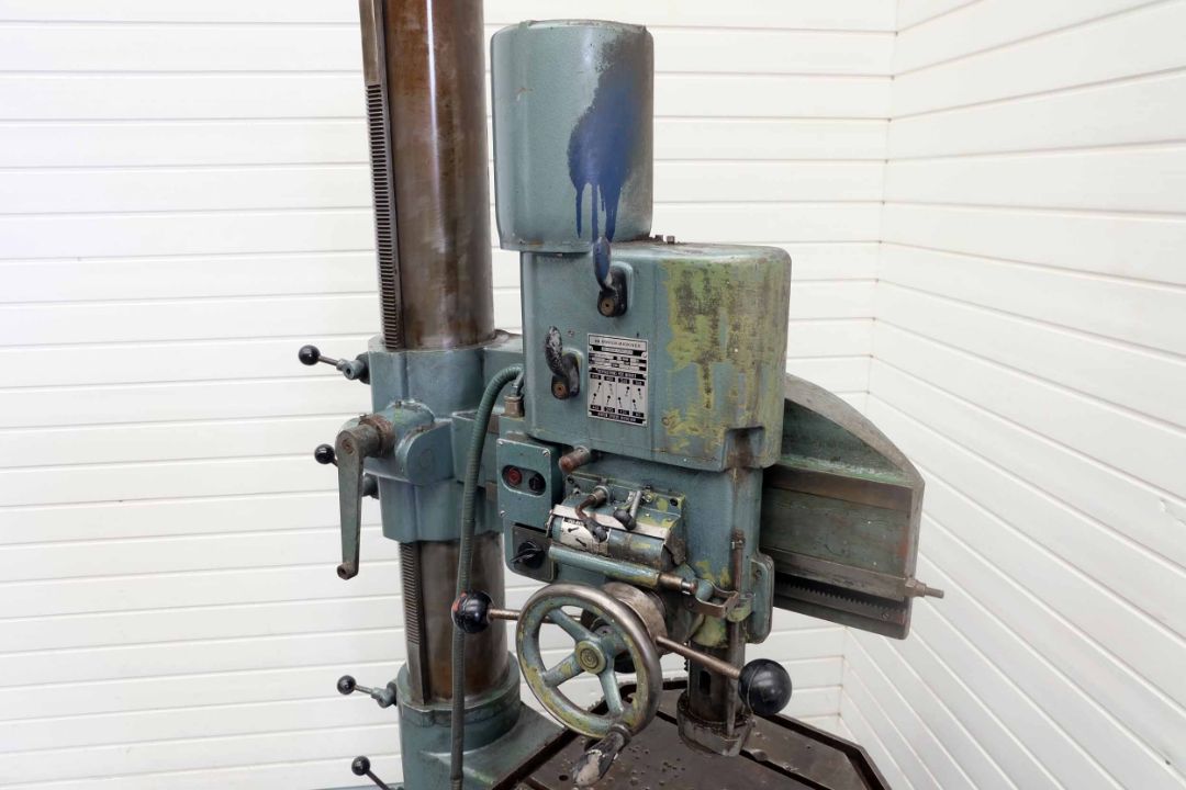 Arboga ER 1830 Radial Arm Drill. Radius of Arm 2' 6". Spindle Taper No.4 Morse. Spindle Speeds 80 - - Image 3 of 14