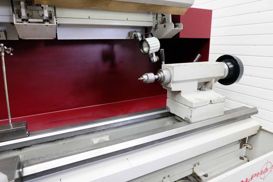 Harrison Alpha 550 Plus Gap bed Centre Lathe With Autocycling. Swing Over Bed 554mm. - Image 7 of 18