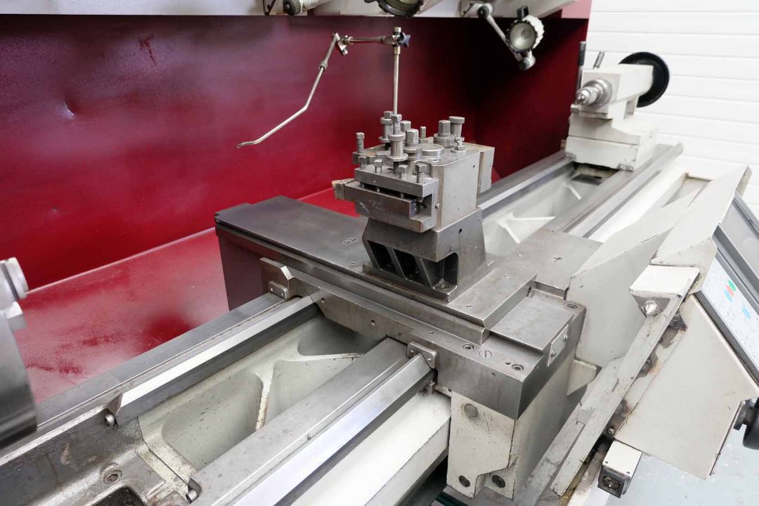Harrison Alpha 550 Plus Gap bed Centre Lathe With Autocycling. Swing Over Bed 554mm. - Image 4 of 18