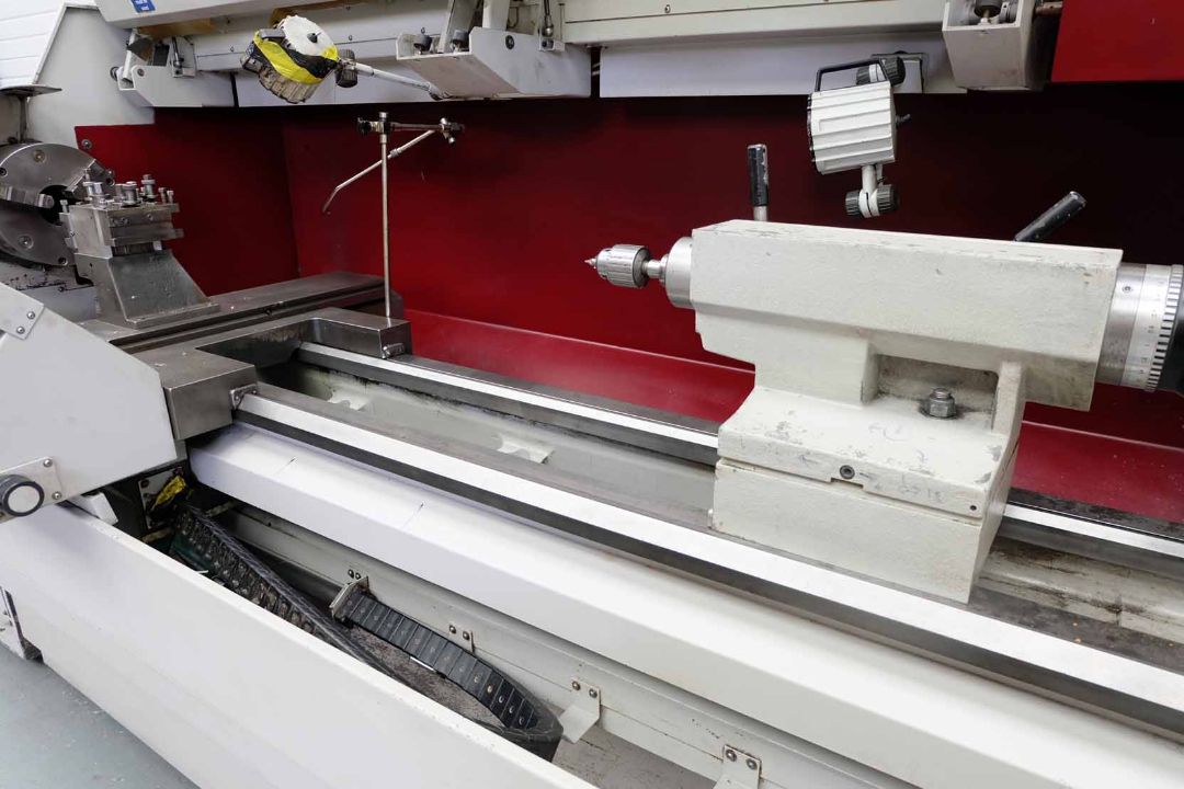 Harrison Alpha 550 Plus Gap bed Centre Lathe With Autocycling. Swing Over Bed 554mm. - Image 8 of 18