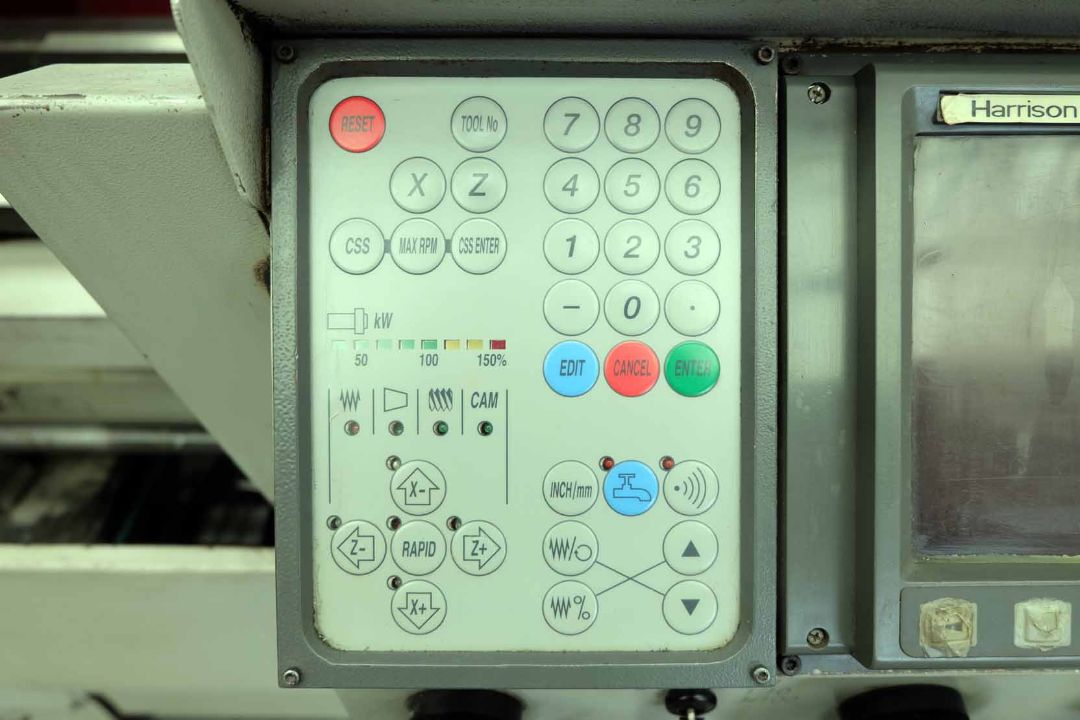 Harrison Alpha 550 Plus Gap bed Centre Lathe With Autocycling. Swing Over Bed 554mm. - Image 10 of 18