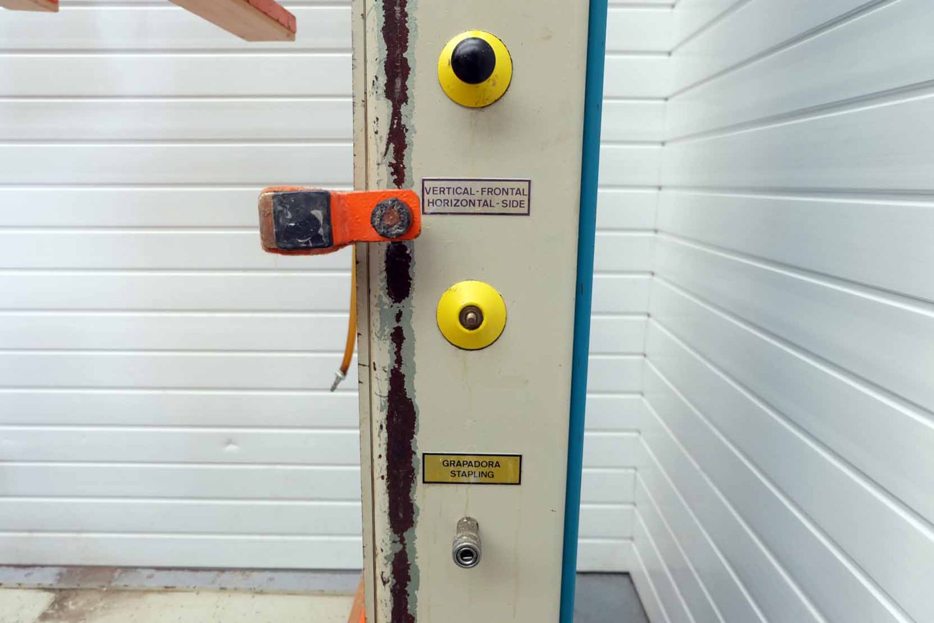 Ramarch Model PN20 Pneumatic Carcase 2 Station Clamp Press. Max Carcase Size Approx 2000 x 1350 x 60 - Image 6 of 13