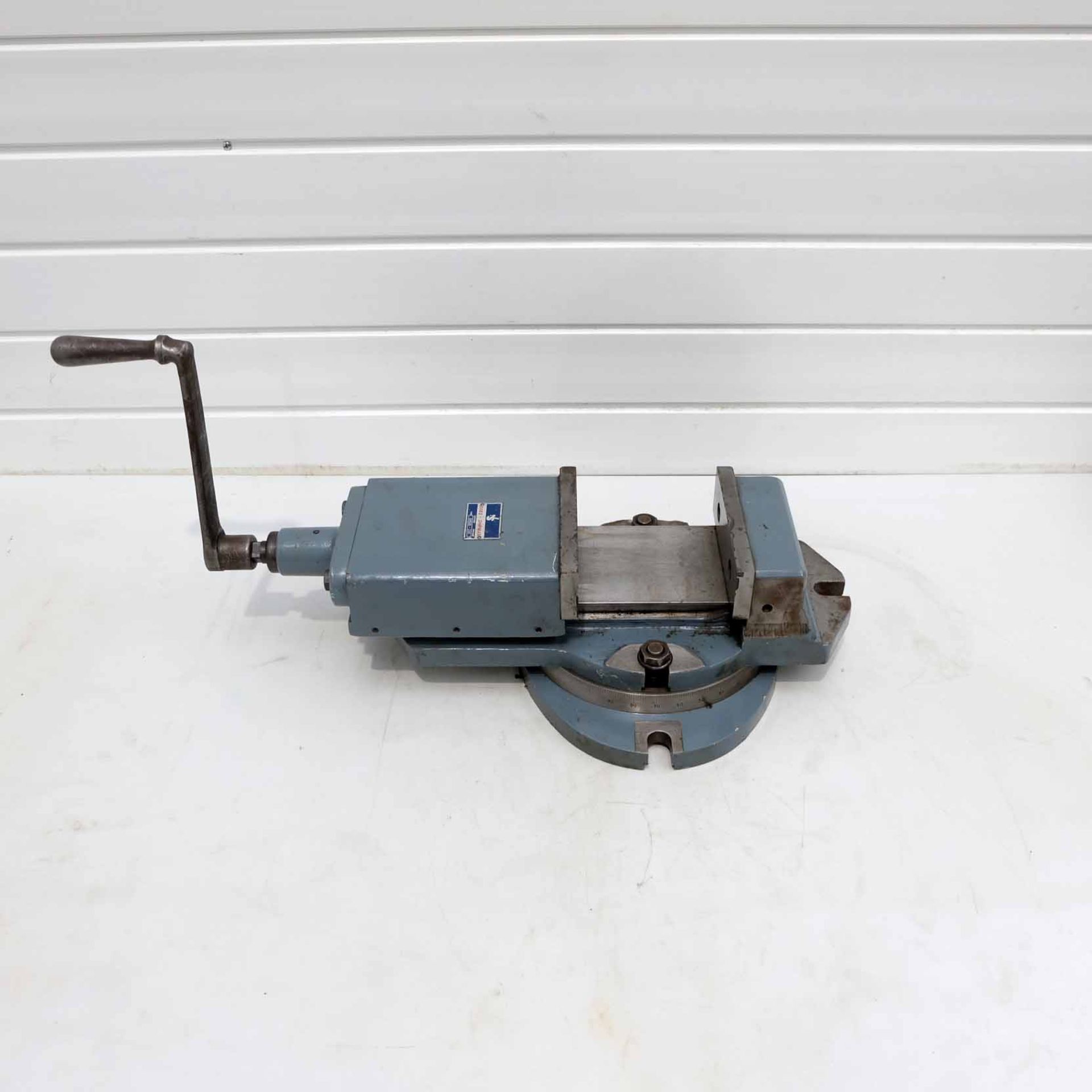 Jones & Shipman 6" Swivelling Machine Vice. Jaws 6" x 2 1/8". Max Opening 5 1/8". Overall Height 5 3