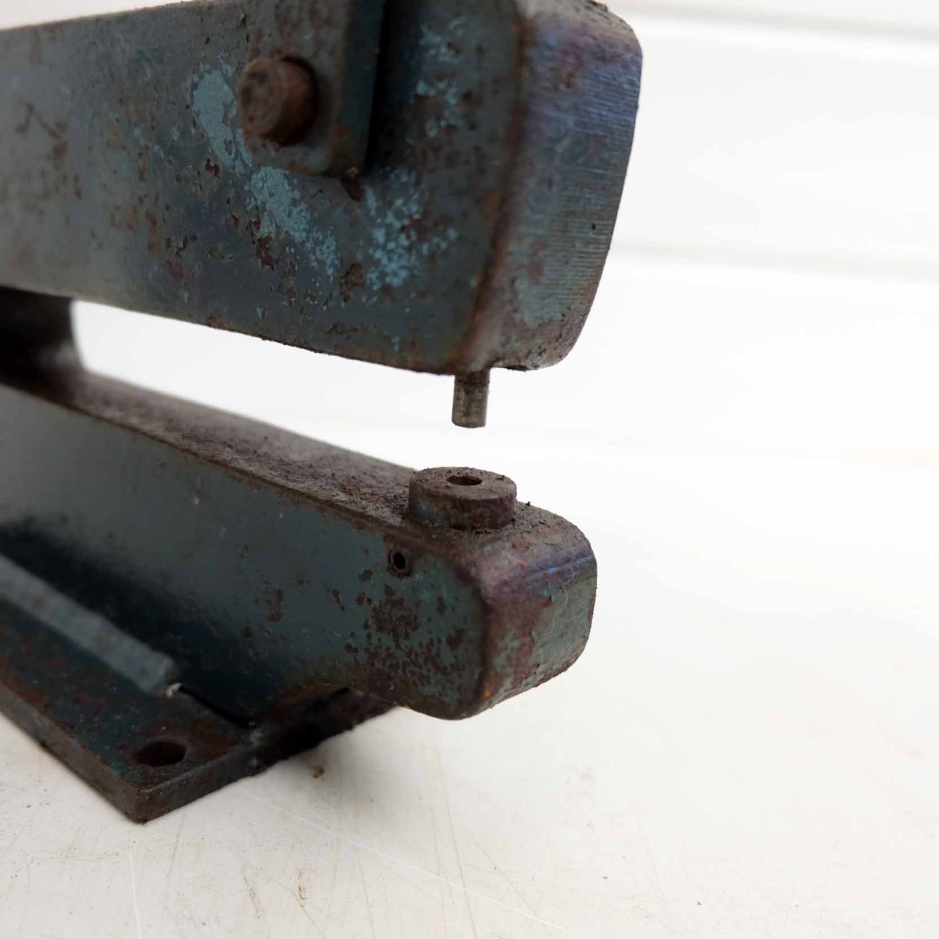 1 x Sealey Model 3S/4R Bench Cropper. 120mm Blade. Capacity: 4mm Sheet, 10mm Round Bar, 70mm x 5mm F - Image 7 of 7