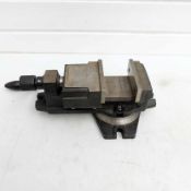 100mm Swivelling Machine Vice. Jaws 100mm x 35mm. Max Opening 62mm. Overall Height 115mm.