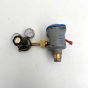 QLIXBI Classic Quick Connector & Gas Regulator.