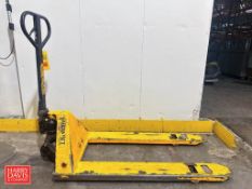 5,500 LB Pallet Jack