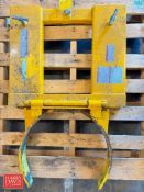 Vestil 1,400 LB Capacity Steel 55 Gallon Drum Gripper, Model: DGS-55-D