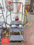 Tri-Arc 3-Step Safety Ladder