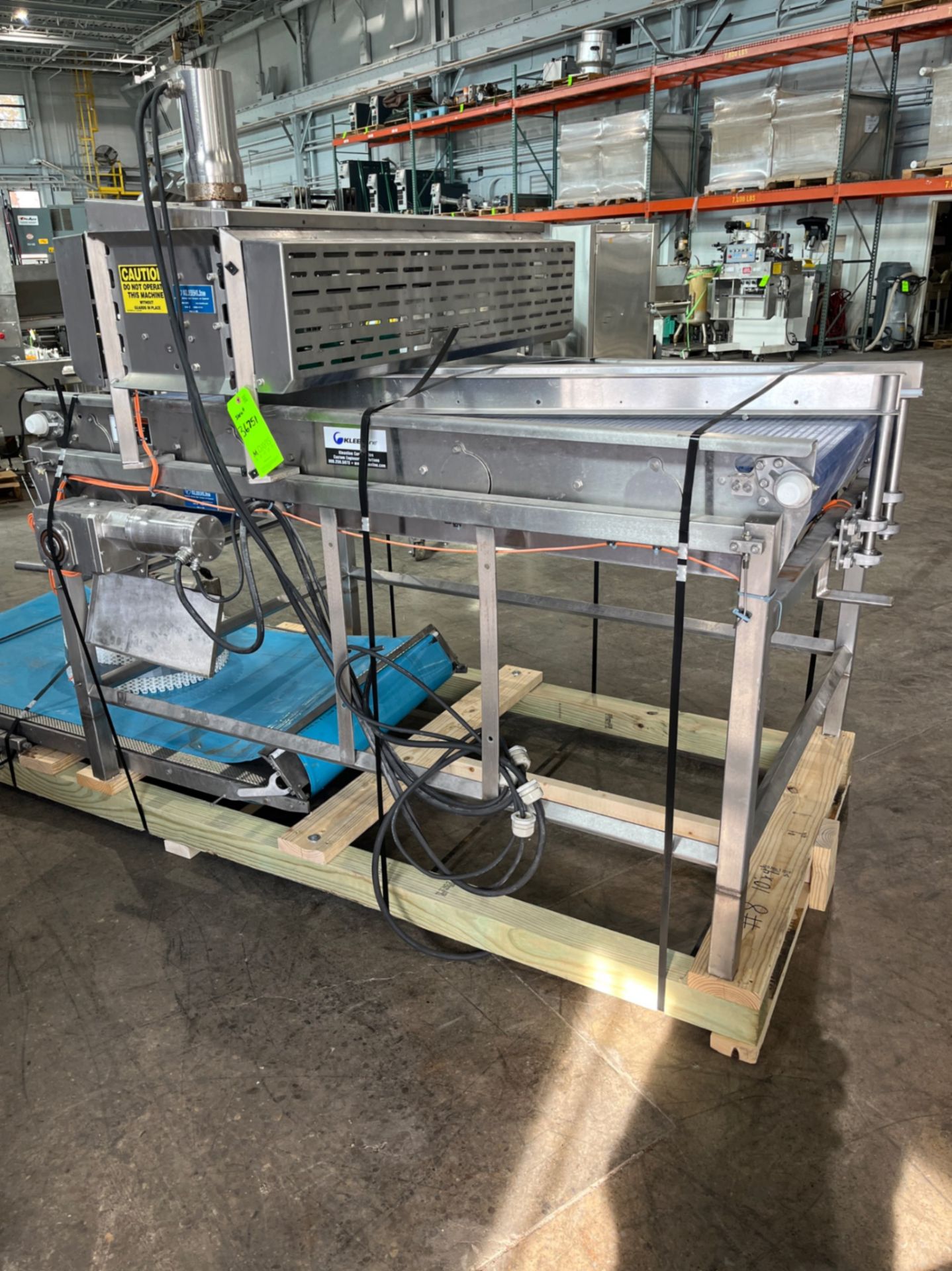 KLEENLINE S/S SORTING CONVEYOR