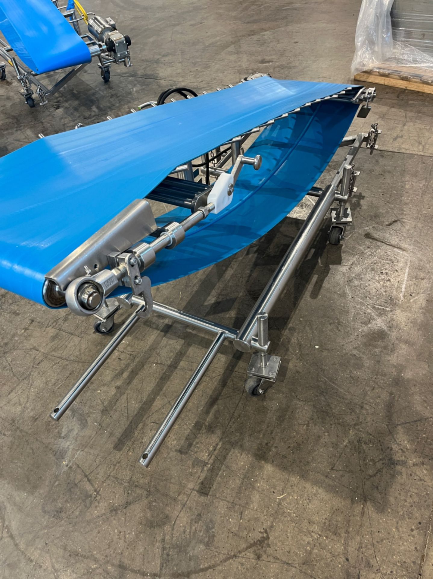 S/S PORTABLE BELT CONVEYOR - Image 4 of 6