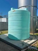 1,000 VERTICAL PLASTIC TANK