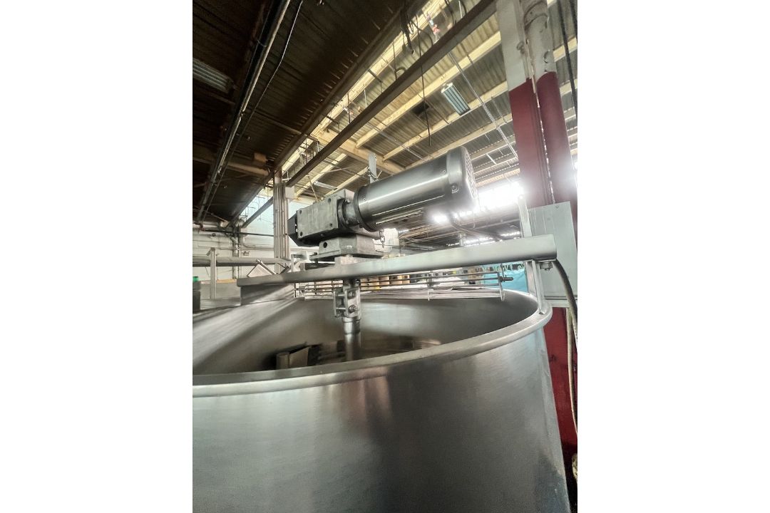 S/S KETTLE WITH SWEEP SCRAPE AGITATION (INVENTORY # ) (LOCATED @ MDG SHOWROOM - PITTSBURGH, PA) ( - Image 7 of 10