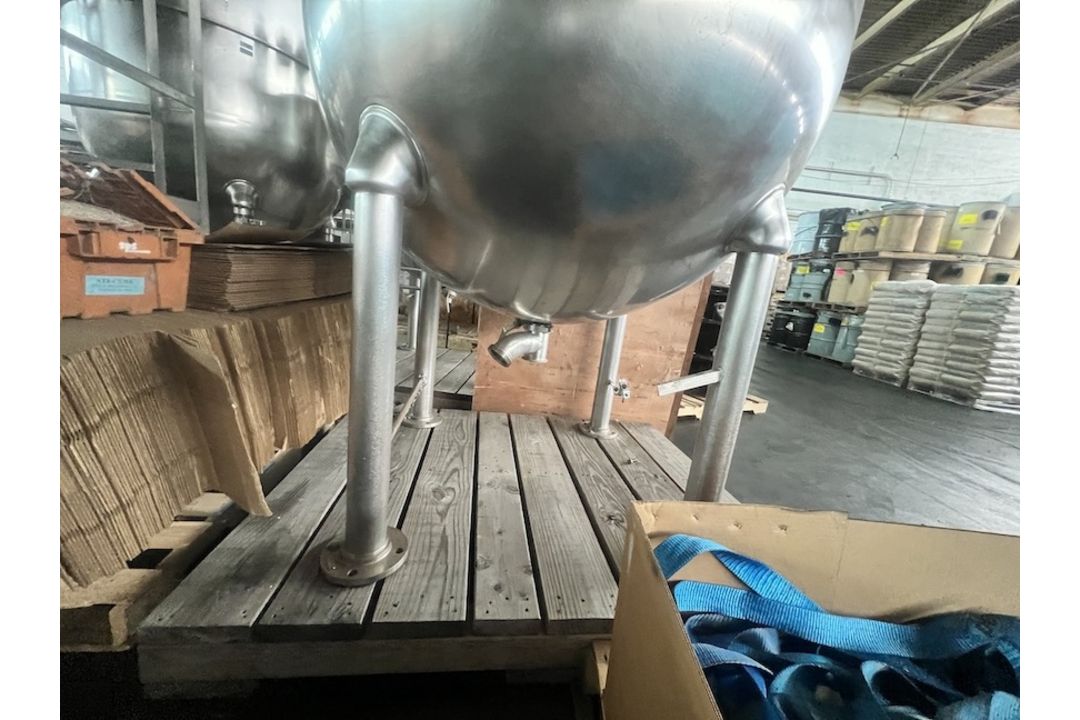 S/S KETTLE WITH SWEEP SCRAPE AGITATION (INVENTORY # ) (LOCATED @ MDG SHOWROOM - PITTSBURGH, PA) ( - Image 9 of 10