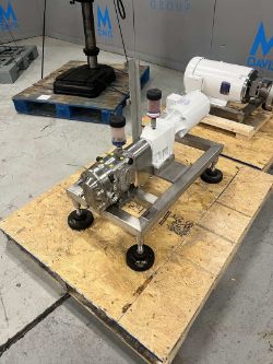 August Palmer Showroom Equipment Auction