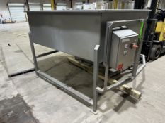 Aprox. 5,000 lb. Hopper with Panel (Loading Fee $100) (Located Ozark, AL)